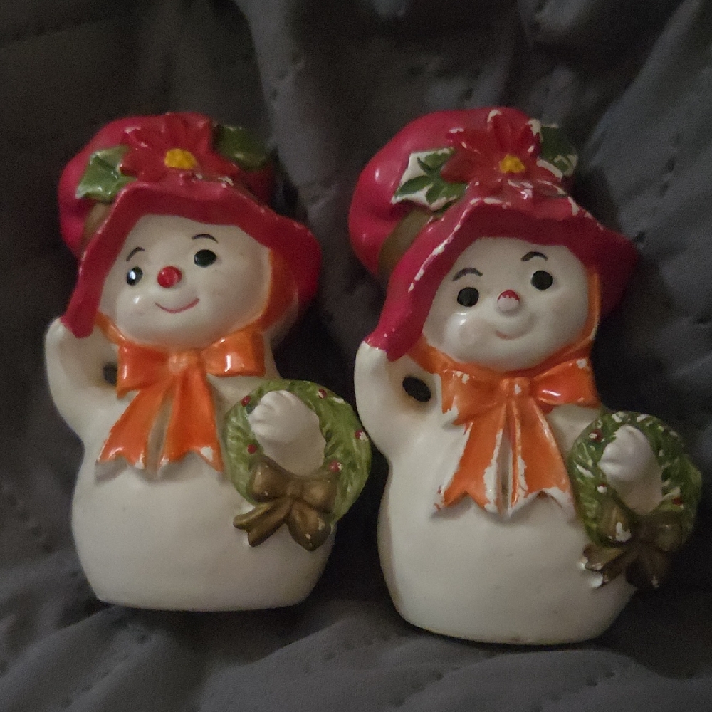 VTG Napcoware Snow Woman  Salt &pepper Shakers. Vintage.